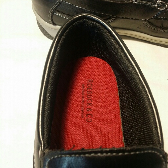 Roebuck and Co, boys black shoes - Picture 7 of 7